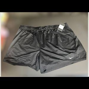 Woman’s Nike training shorts 2X athletic